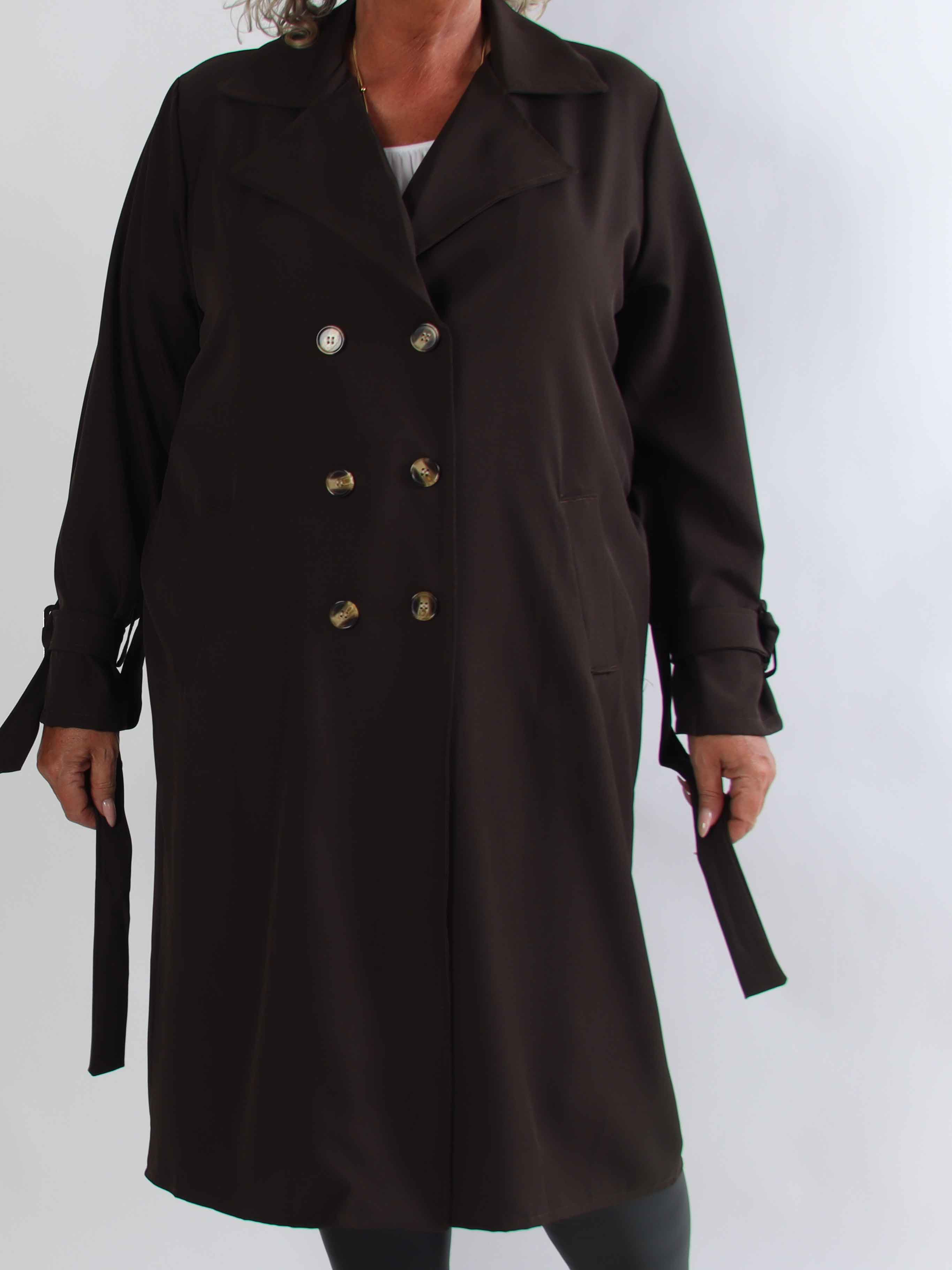 Sharpay 2.0 – Lätt plus size trenchcoat med knytskärp